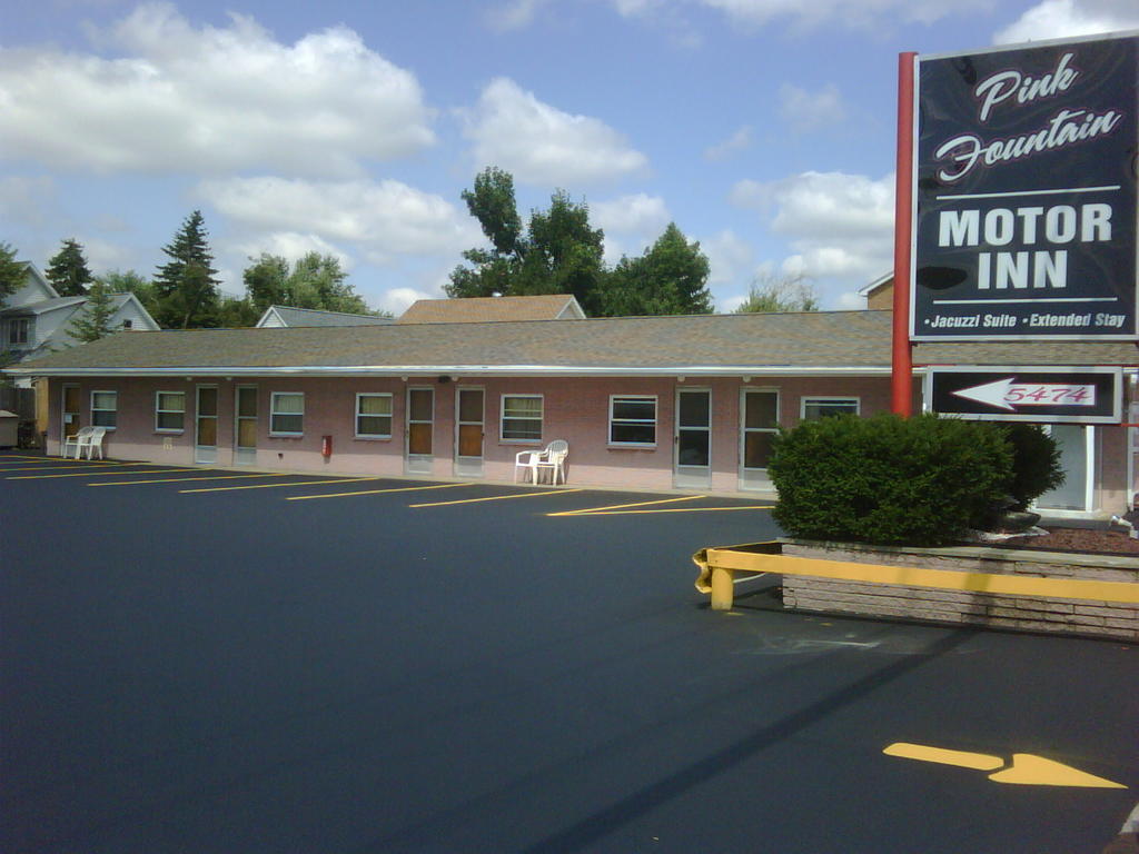 Pink Fountain Motor Inn Depew Dış mekan fotoğraf